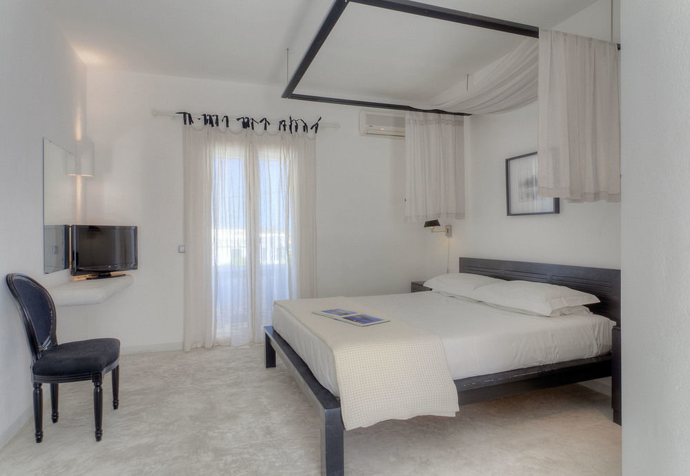 Lilly Residence-All Sea View Suites, Adults Only Νάουσα Εξωτερικό φωτογραφία
