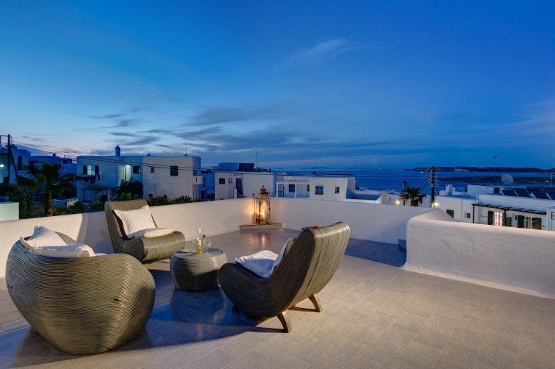 Lilly Residence-All Sea View Suites, Adults Only Νάουσα Εξωτερικό φωτογραφία